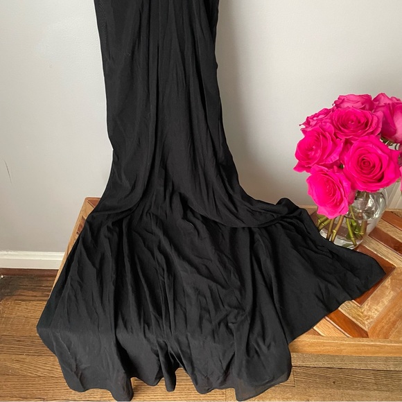 LA FEMME NWT Black Strapless Ruched Gown - Picture 12 of 15